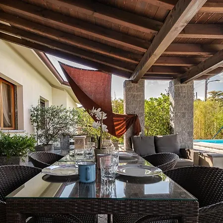 Apartment Yourelais, View On The Pool
