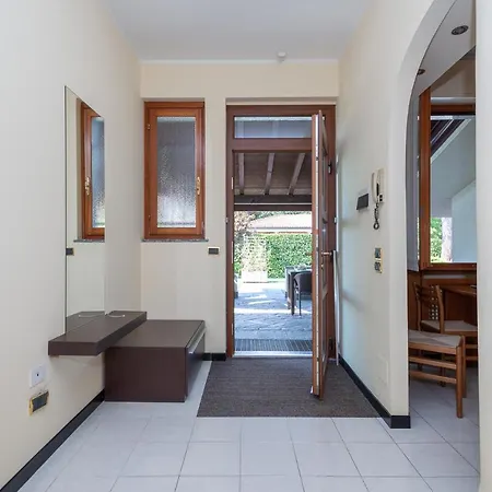 Apartment Yourelais, View On The Pool