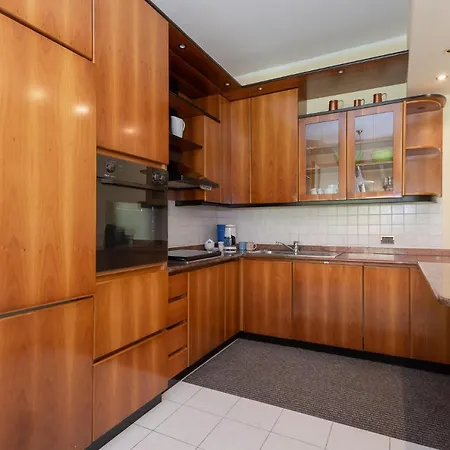 Yourelais, View On The Pool Apartment Orsenigo