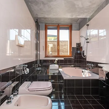 Apartment Yourelais, View On The Pool Orsenigo