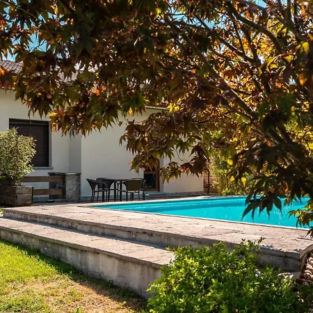 Yourelais, View On The Pool Apartment
